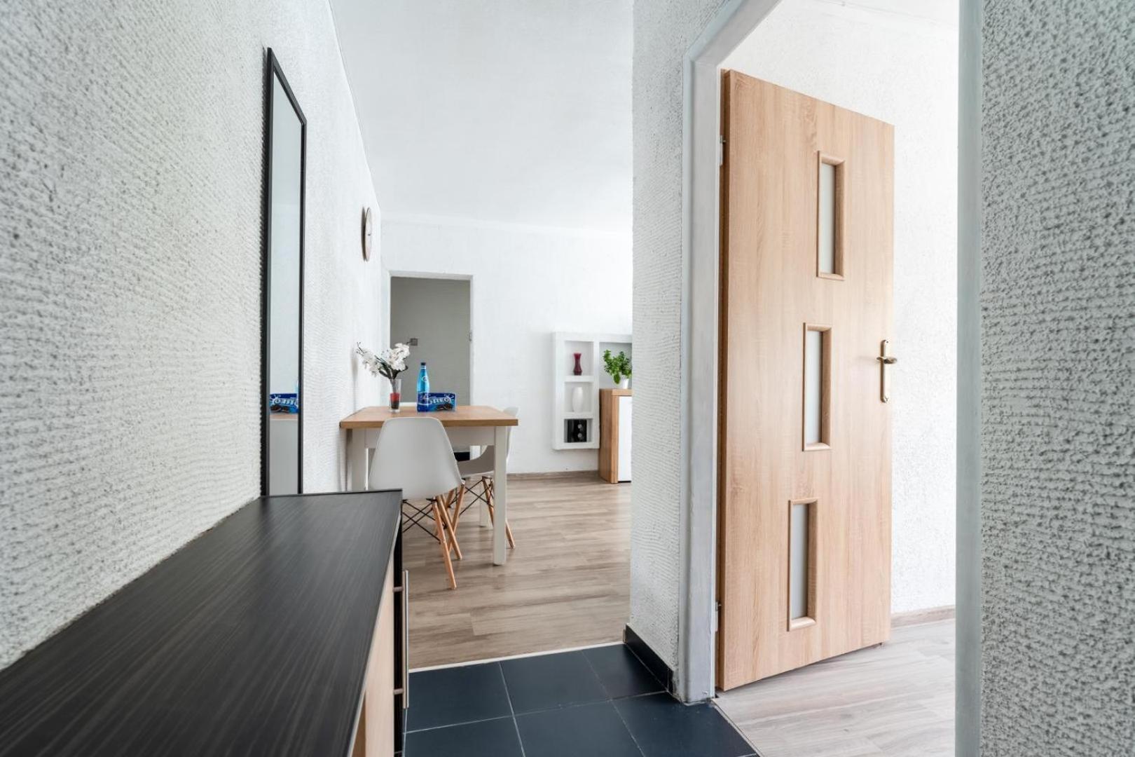 Apartament Gold - 2 Osobne Sypialnie Z Balkonem - Spaceapart Jelenia Góra Εξωτερικό φωτογραφία